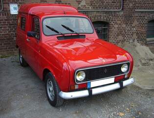 Renault R4 F6, produziert mit kleinen Retuschen in den Jahren von 1975 bis 1990.