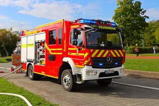 Feuerwehr Hanau Mercedes Benz Atego 1530 Lentner HLF20/16 bei der Jugendfeuerwehr Hanau Abschlussbung im September 2025 an der Otto Hahn Schule in Kesselstadt