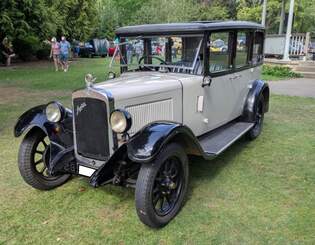 Austin 12/4 Windsor Saloon aus dem Jahr 1924.