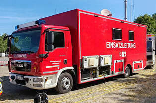 =MAN TGL als Katastrophenschutzfahrzeug des Landes Hessen im Dienst als Einsatzleitfahrzeug fr die Feuerwehren des Landkreises Fulda, steht auf dem Ausstellungsgelnde anl.