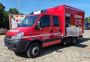 =Iveco Daily als Katastrophenschutzfahrzeug im Dienst der Feuerwehren des Landkreises FULDA, steht auf dem Ausstellungsgelnde anl.