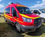 =Ford Transit als MTW der Feuerwehr NEUKIRCHEN-RIEBELSDORF, gesehen auf dem Parkplatz der 2025er Rettmobil in Fulda