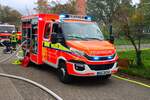 Feuerwehr Nidderau IVECO Daily TSF-W (Florian Nidderau 2-48-1) bei einer Jugendfeuerwehr Grobung am 25.10.25 in Erlensee an der Georg Bchner Schule