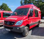 =MB Sprinter als Vorausrstwagen der Feuerwehr HNFELD steht auf dem Ausstellungsgelnde anl.