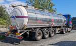 =Tankzugauflieger von BAY-Logistik aus Waiblingen, gesehen im Juli 2025