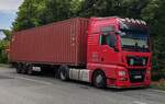 =MAN TGX-Sattelzug von LHRSEN-Transporte rastet im Juli 2025 an der A 7