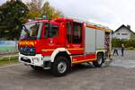 Feuerwehr Bruchkbel Rodorf Mercedes Benz Atego 1530 LF10 Kats (Florian Hammersbach 2-43-2) bei einer Jugendfeuerwehr Grobung am 25.10.25 in Erlensee an der Georg Bchner