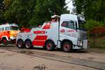 Abschleppdienst Heinrich am 21.09.25 mit einen Volvo FH16 mit Brechtel Masterlift Aufbau beim zurck bringen der beiden Historischen RW Schiene beim Tag der Schiene.