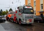 Abschleppdienst Heinrich am 21.09.25 mit einen Volvo FH16 mit Brechtel Masterlift Aufbau beim zurck bringen der beiden Historischen RW Schiene beim Tag der Schiene.