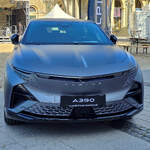 Dieser Alpine A390 war Ende April 2026 auf dem Opernplatz in Hannover zu sehen.