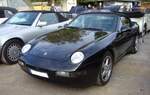 Porsche 968 Cabriolet im Farbton panther schwarz.