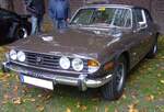Triumph Stag MK2 im Farbton siena brown, gebaut von 1970 bis 1977.