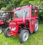 =MF 135, gesehen beim Ortsjubilum 1000 Jahre Groenbach im Juni 2025