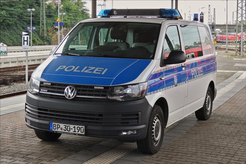. VW T6 der Bundespolizei, gesehen am 01.10.2017.