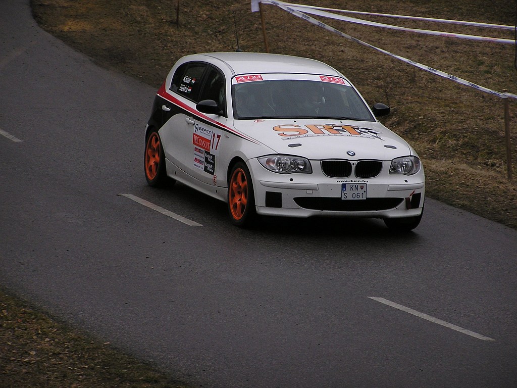 1-er BMW, , aufgenommen am 11.03.2012 auf dem Rallye Sprint bei Abaliget
