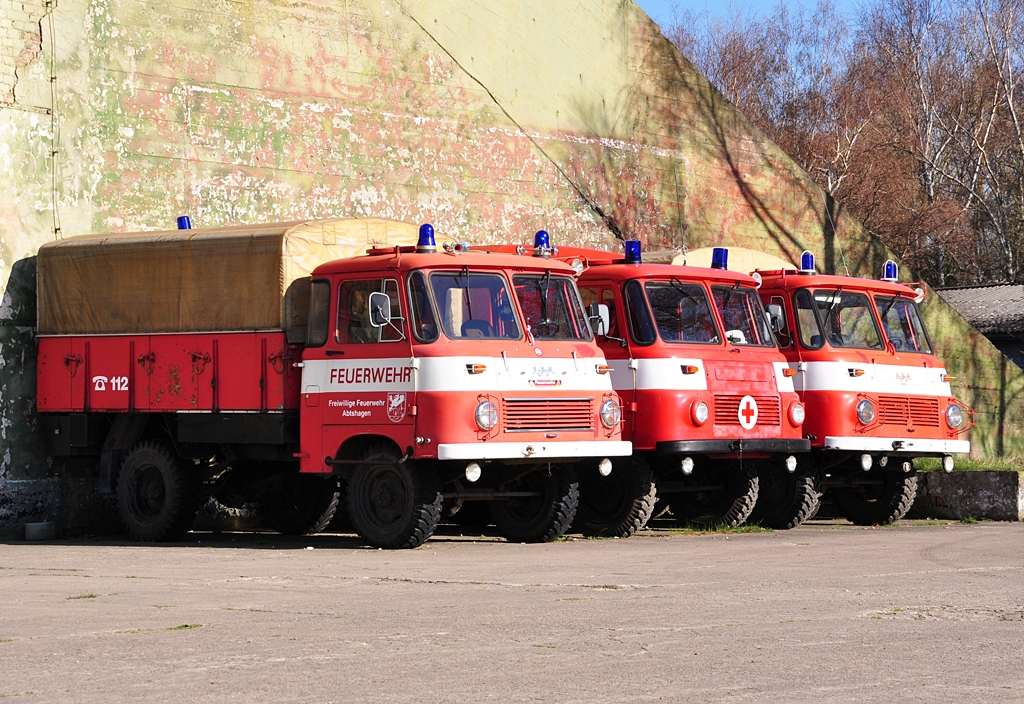 3 mal LO-Feuerwehren im Freigelnde des Technik-Museum Ptnitz, 15.04.2010