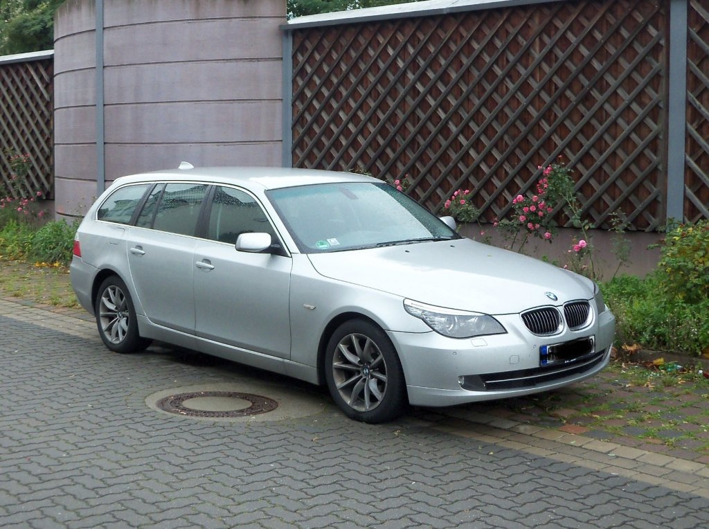 5 er BMW, in Lehrte, am 20.10.10.