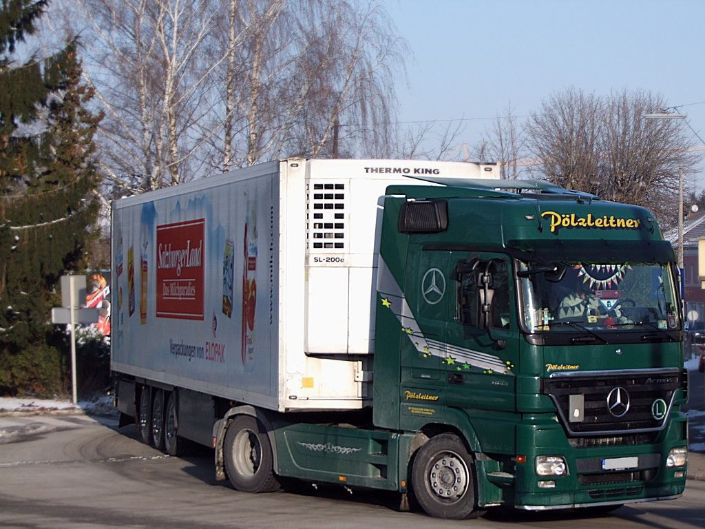 ACTROS-1841 von Plzleitner mit Khlauflieger;101229