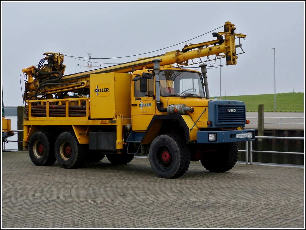Am 09.05.2012 war dieser IVECO mit Bohraufsatz in Norddeich abgestellt