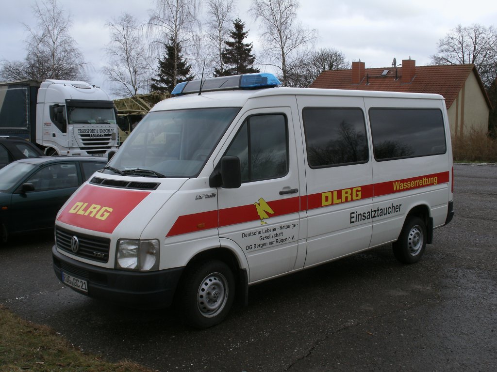 Am 19.Februar 2012 verbrachte dieser Mercedes von der Wasserrettung das Wochenende in Bergen/Rgen.