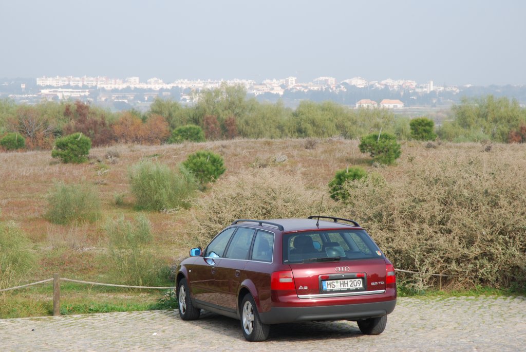 Audi A6 Avant / gesehen bei Tavira (Distrikt Faro/Portugal), 11.01.2007