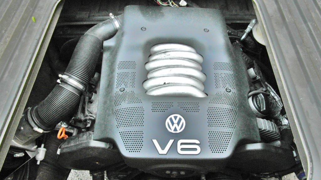 AUDI V6(VW)Motor in T3 DO-KA Bulli(Ex.Bundeswehr).Vennikel 28.05.2012.