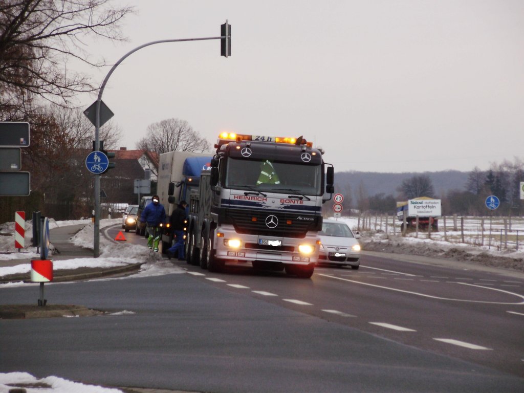 aufgenommen auf der B248
zwischen braunschweig und lehre-wendhausen
am abzeig nach dibbesdorf
aufgenommen am 27.01.10