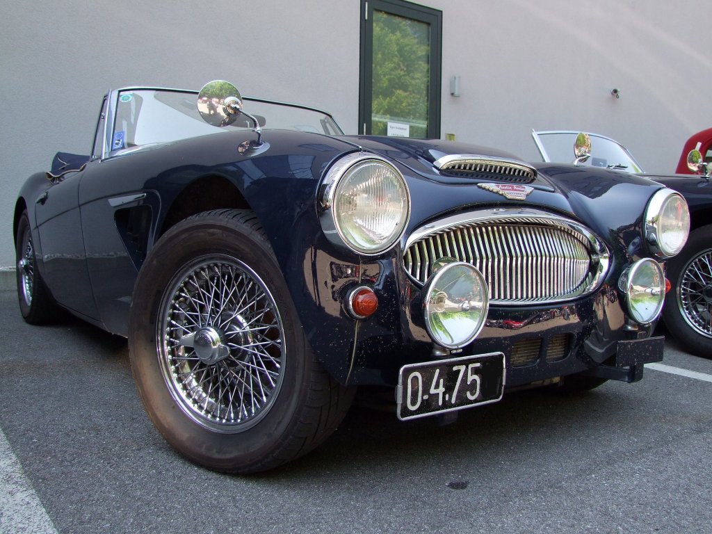 AUSTIN-HEALY3000 hat noch ein altes schwarzes sterr. Kennzeichen;110522