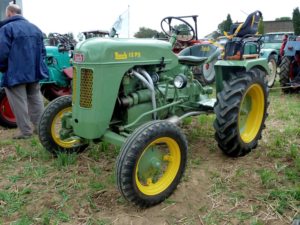 Bautz besucht die Oldtimerausstellung der IGHL am Baiersrder Hof, August 2012