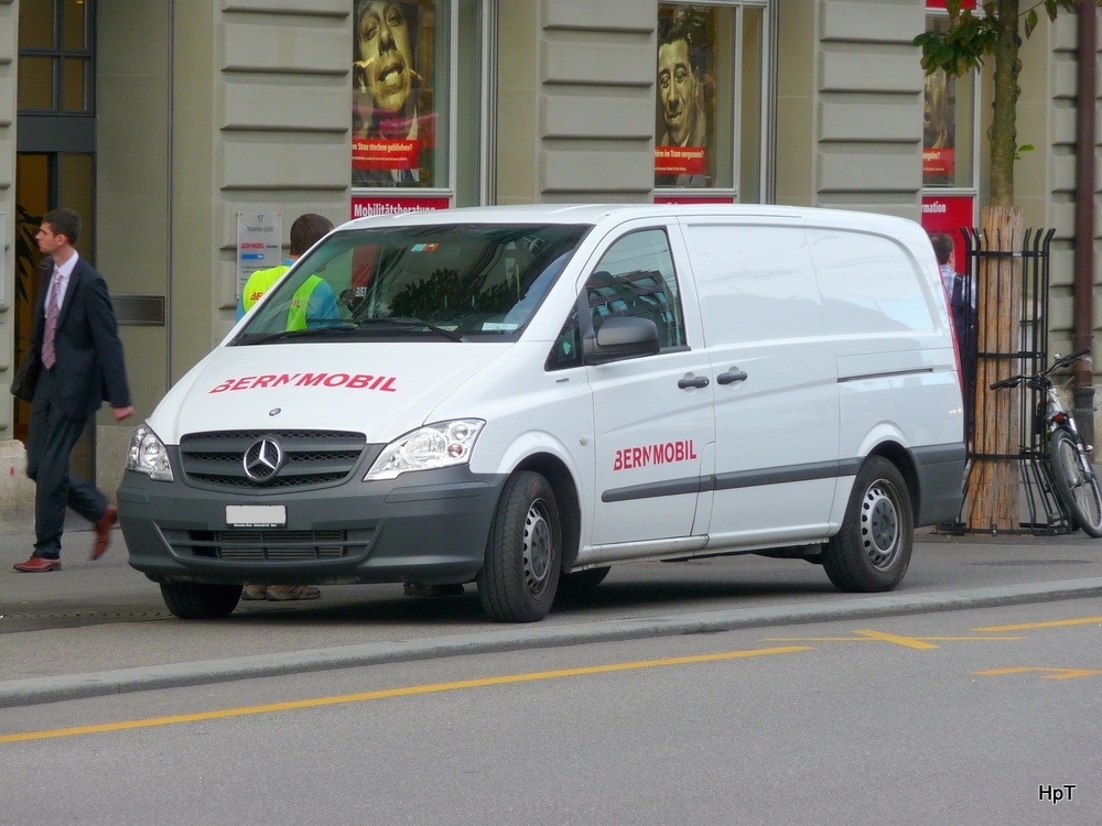 Bern mobil - Mercedes Kleintransporte in der Stadt Bern am 09.09.2011