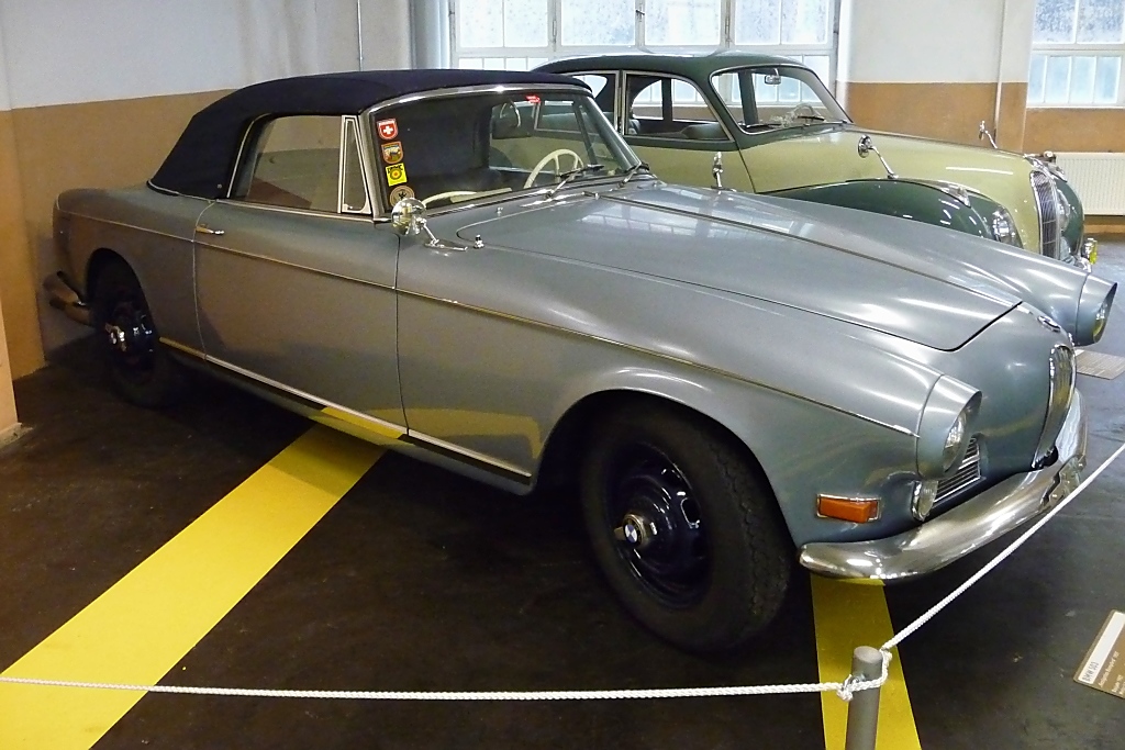 BMW 503, Auto & Uhrenwelt Schramberg, 6.3.11
Baujahr 1957
140 PS aus 3146 ccm V8
190 km/h schnell