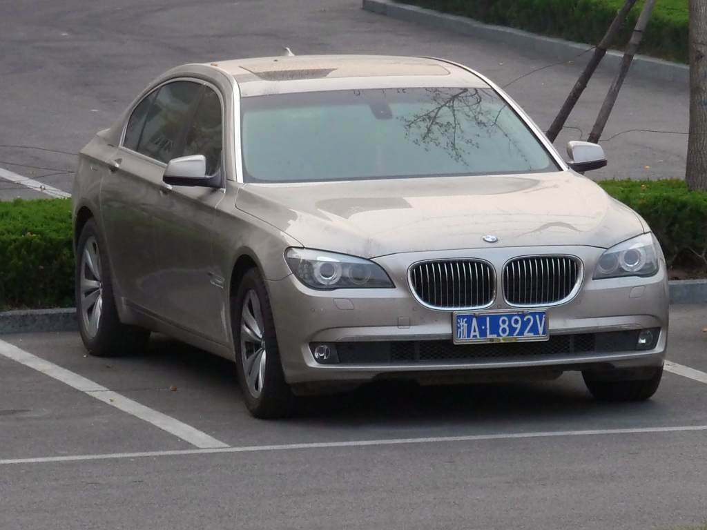 BMW 7er in Shouguang, 30.10.11