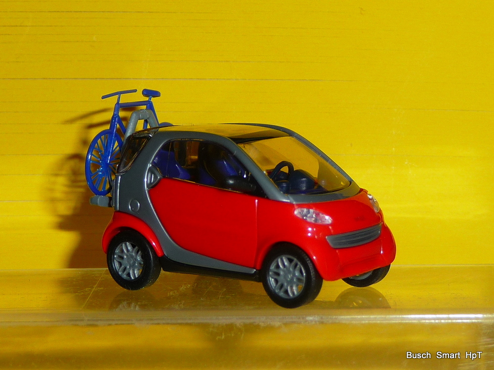 BUSCH - Smart mit Fahrrad .. Smart Modell

