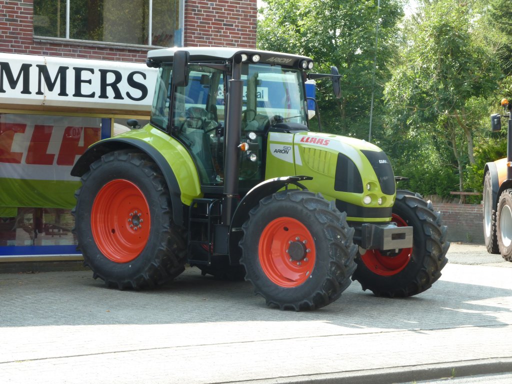 Claas Arion wartet auf seinen ersten Feldeinsatz, August 2012