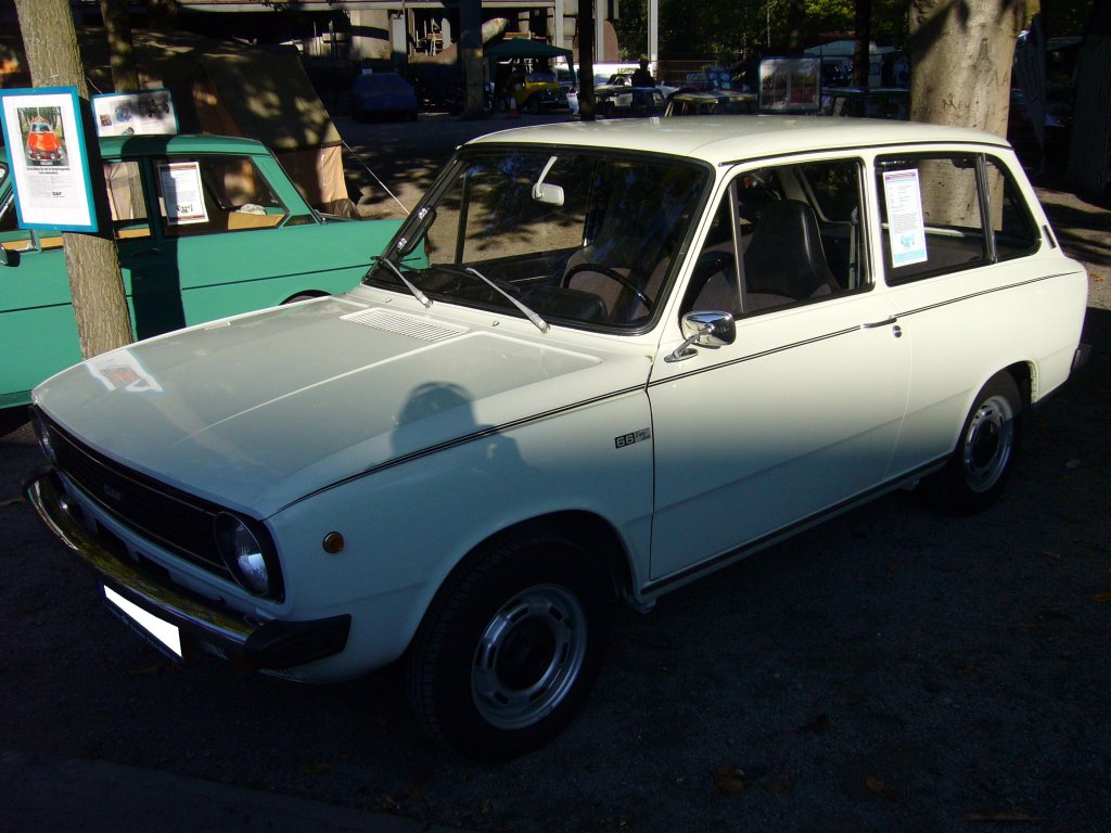 Daf 66 Kombi. 1972 - 1975. Nach der bernahme durch Volvo im Jahr 1975, wurde der  66´er noch bis 1980 als Volvo 66 weiterproduziert. Besonderheit eines jeden Daf war das stufenlose Variomatikgetriebe. Historicar am 15.10.2011.
