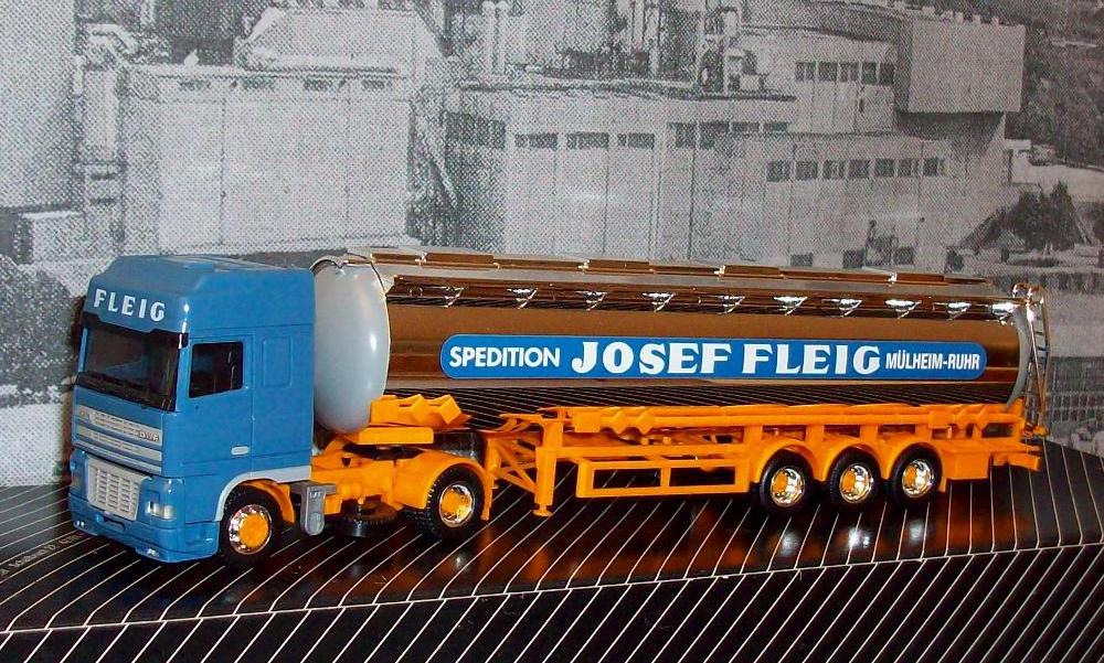 DAF 95 XF Spedition JOSEF FLEIG Mlheim an der Ruhr
Gofa Chromchemietank Herpa Sondermodell