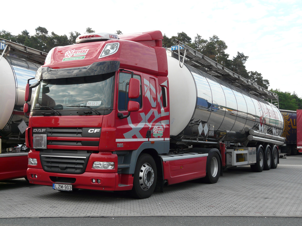 DAF CF 85.460 Tanksattelzug von  Revesz  aus Ungarn auf dem Rasthof Schwabach, 28.05.2012 
