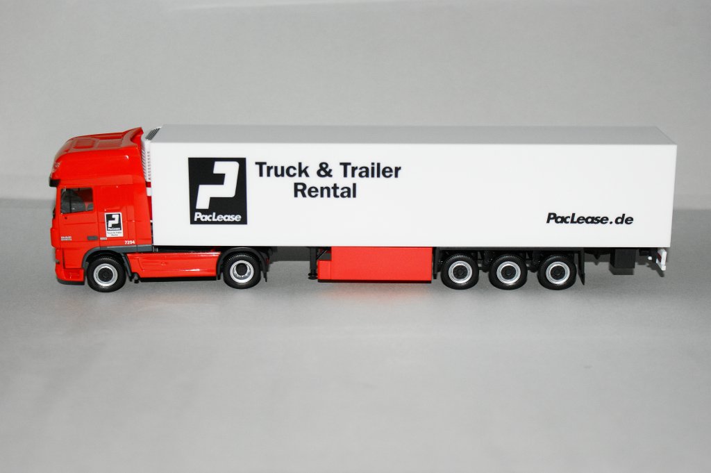 DAF XF 105 SSC Khlkoffer-Sattelzug  Paclease  