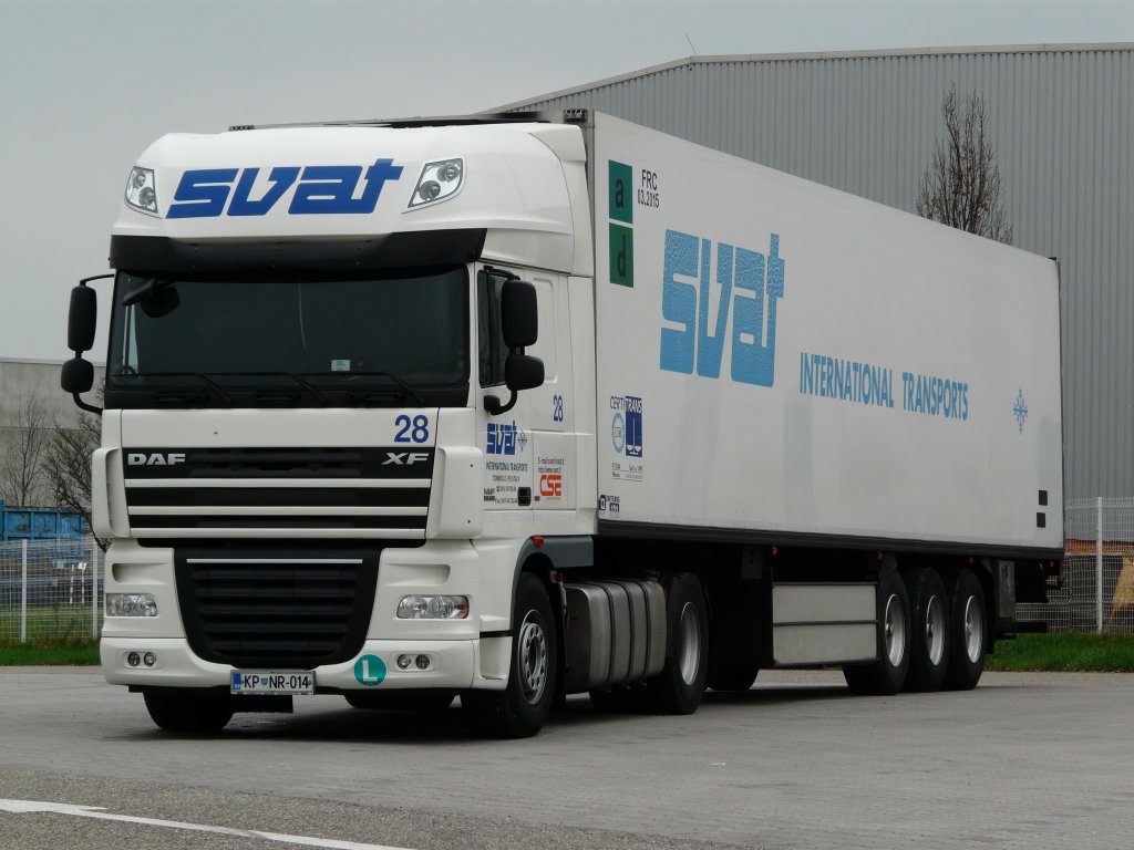 DAF XF 105.460 mit Khlauflieger von  svat  aus Slowenien, Ellwangen, 06.04.2012