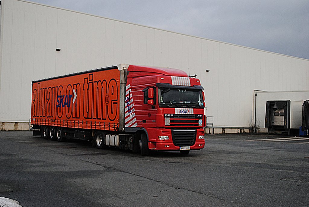 DAF XF Sattelzug am 09.11.2011 in Hannover/Empelde.