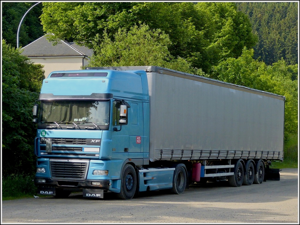 DAF XF Sattelzug geniesst das Wochenende.  10.06.2012