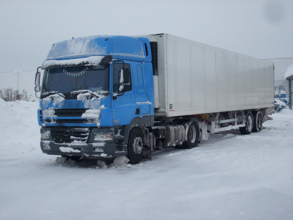 Der 31.Januar 2010 war chaotischer Schneetag,so blieb in Bergen/Rgen Dieser DAF-LKW stehen.