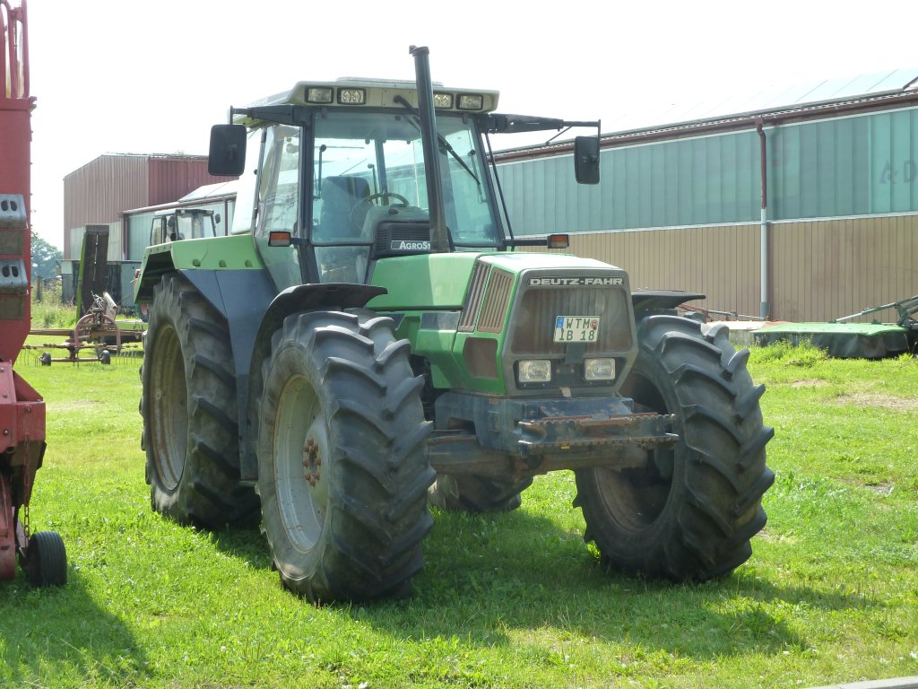 Deutz-Fahr Agrostar steht zur Abholung, August 2012