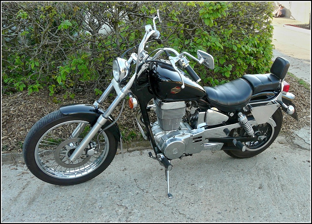 Diese SUZUKI Motorrad habe ich am 11.05.2008 fotografiert.