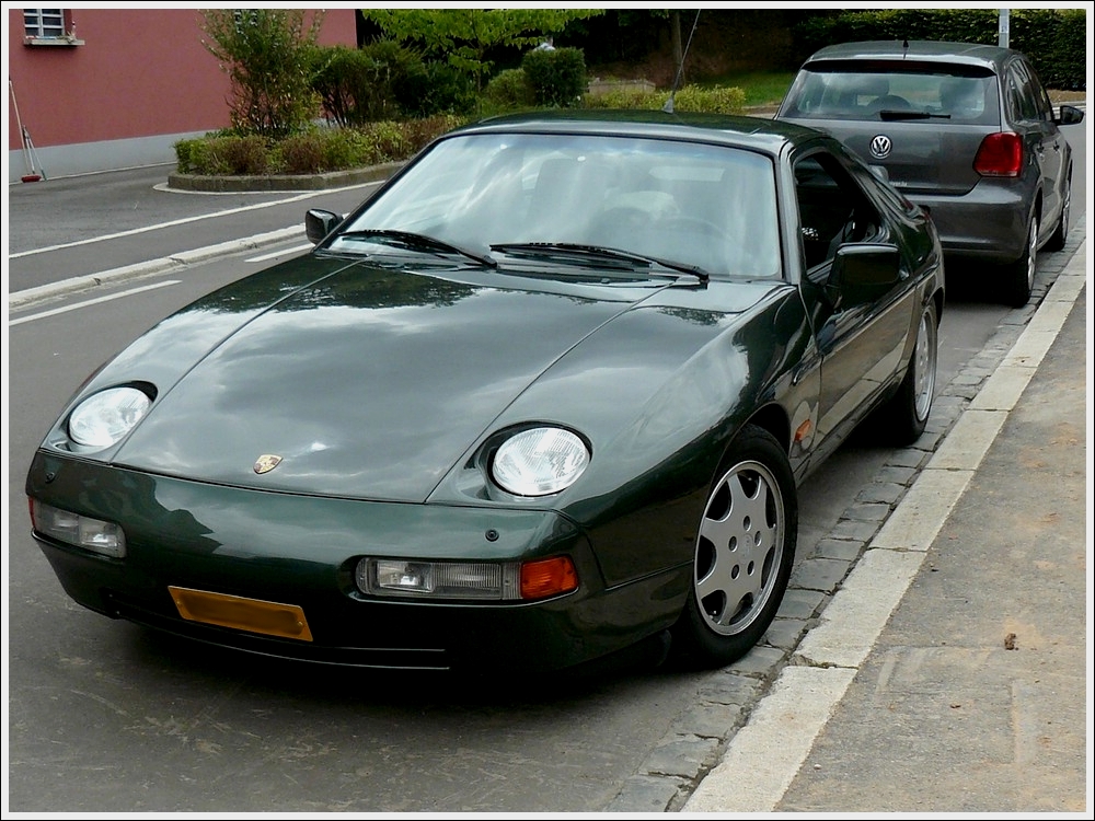 Diesen Porsche 928 habe ich am 04.08.2010 aufgenommen.