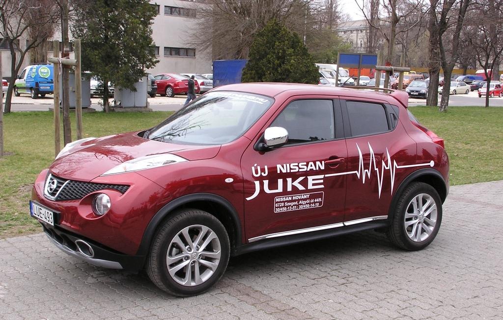Dieser Nissan Juke wurde auf der Carstyling Tuning Show (März, 2011) ausgestellt.