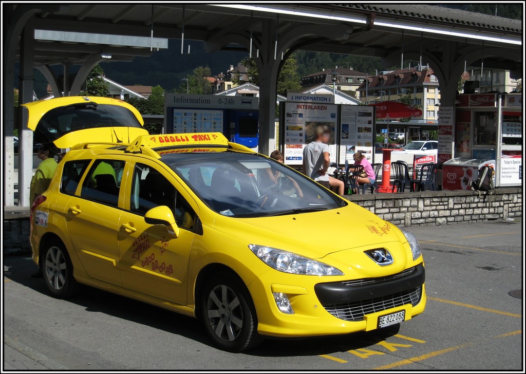 Dieses  Bdeli Taxi  habe ich am 18.07.2010 am Bahnhof in Interlaken fotografiert. 