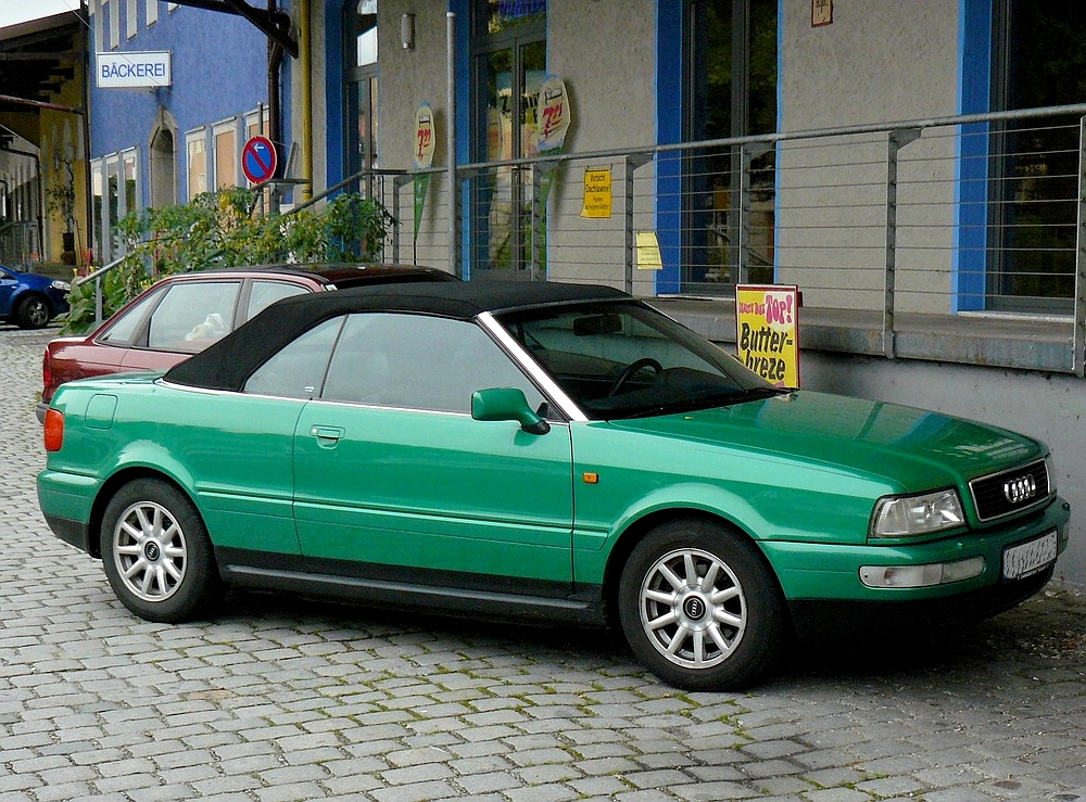 Dieses gut gepflegte Audi Cabrio habe ich am 15.09.2010 in Passau aufgenommen.