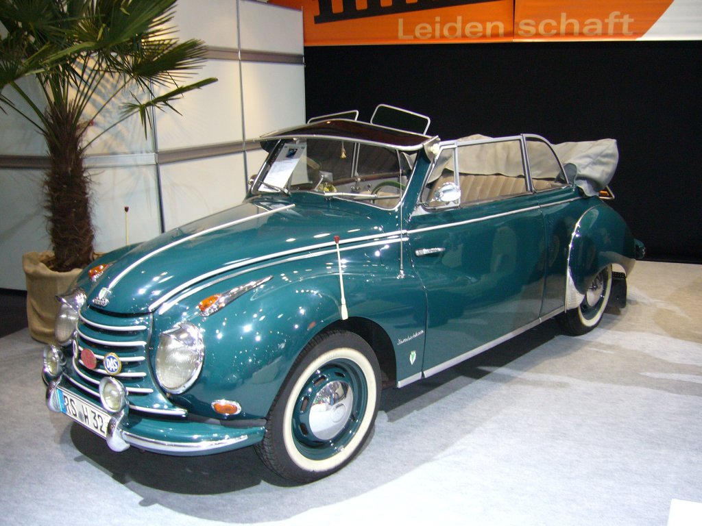 DKW Sonderklasse Cabriolet 4-sitzig. Das Cabrio wurde von 1953-1955 bei Karmann karossiert. 27.03.2008 Technoclassica.