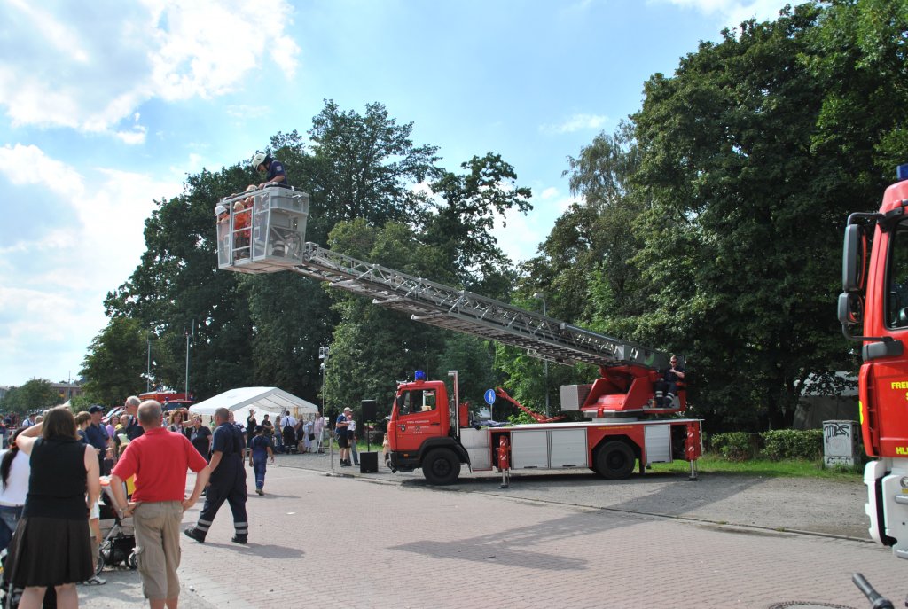 Drehleier der Feuerwehr Lehrte, am 21.08.2010.